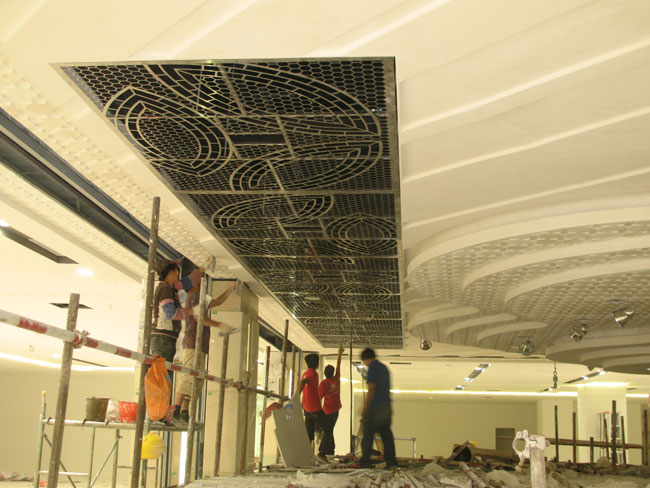 昆明萬達(dá)廣場(chǎng)吊頂 、電梯轎廂