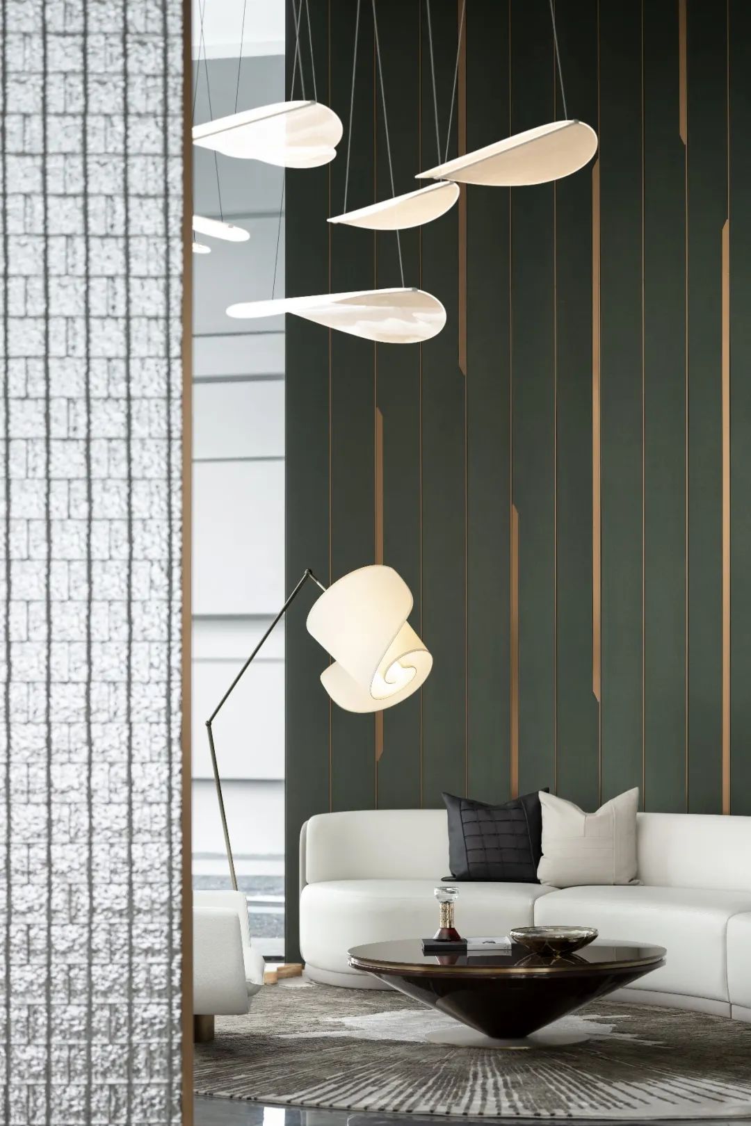 金屬的大氣磅礴，質(zhì)感滿分